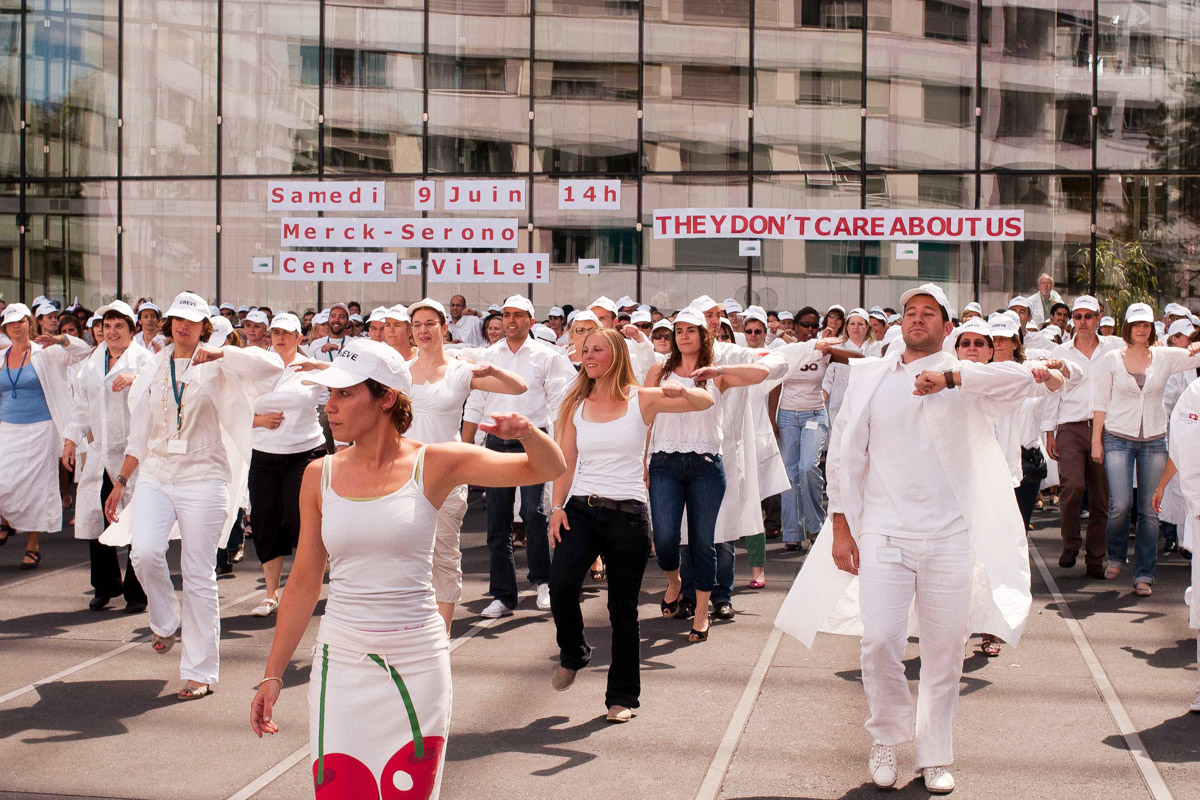 1’250 lavoratori e lavoratrici hanno lottato per i loro diritti con vari scioperi e azioni. (foto: Stéphane Mignot)