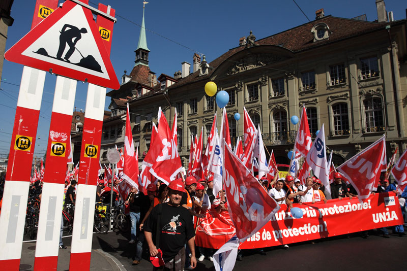 Bauarbeiter gehen für ihre Rechte auf die Strasse