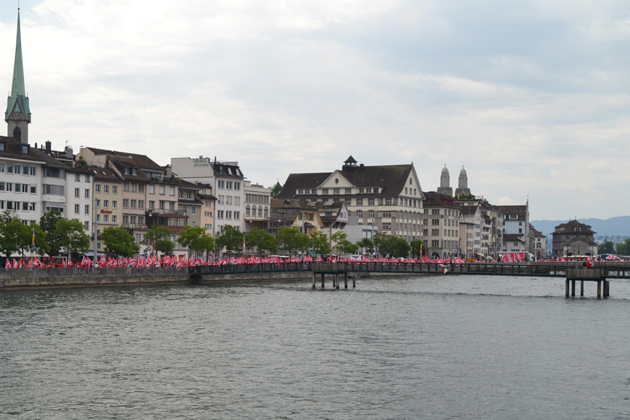 Grossdemo der Bauarbeiter in Zürich