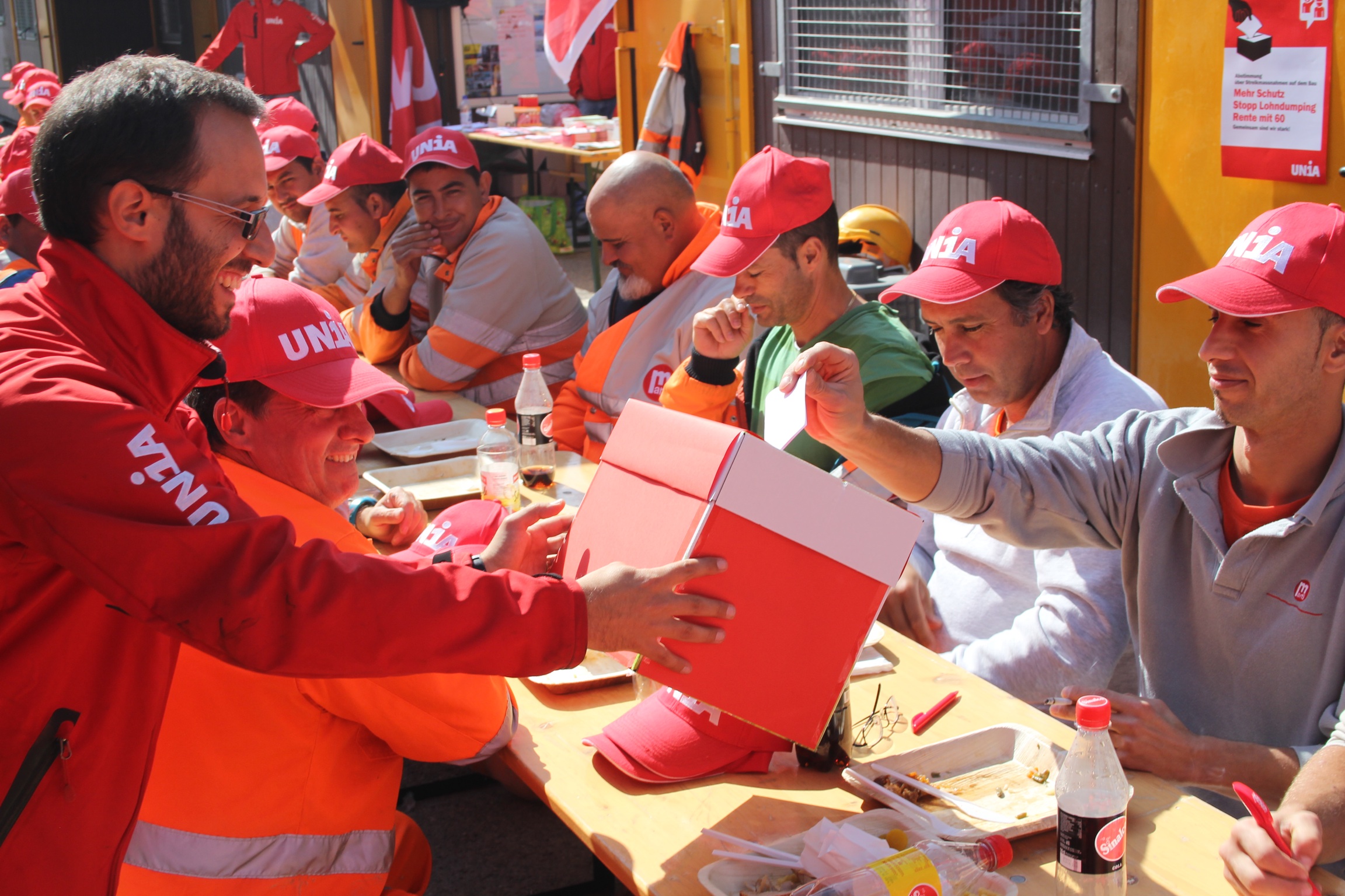 «Giù le mani dalle pensioni» 