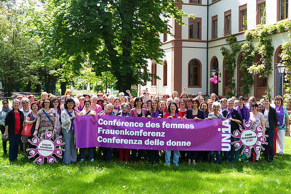 Delegierte aus der ganzen Schweiz trafen sich in Basel an der Unia-Frauenkonferenz.