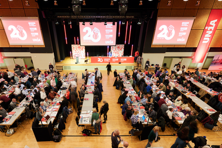 Le cinquième congrès ordinaire d&#039;Unia se tient à Brigue.