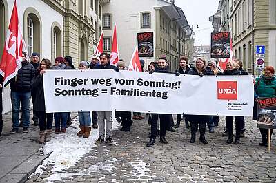 Manifestation d'Unia contre le travail dominical à Berne