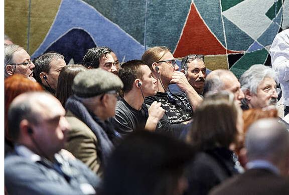 Menschen an einer Konferenz