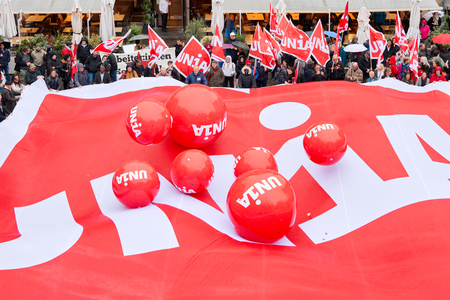 Action au centre-ville de Brigue: le congrès d&#039;Unia se montre!