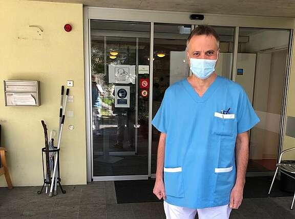 Gewerkschafter vor Pflegeheim im Tessin