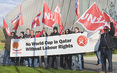 Manifestazione per i diritti dei lavoratori negli stadi per i Mondiali in Qatar
