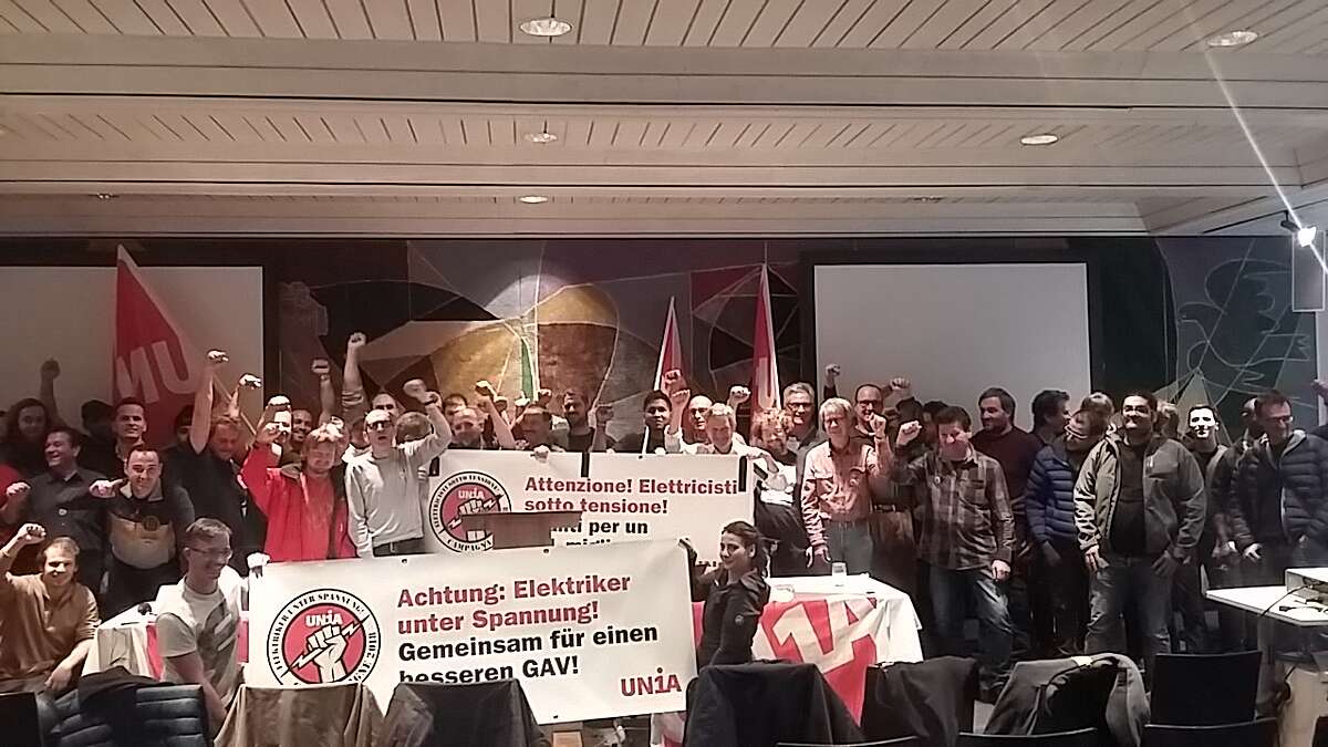 Une centaine d’électricien-ne-s de toute la Suisse à Berne à leur assemblée professionnelle