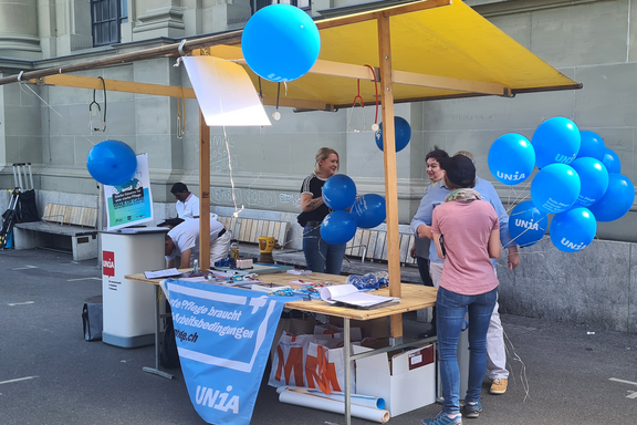 stand d'information à Berne