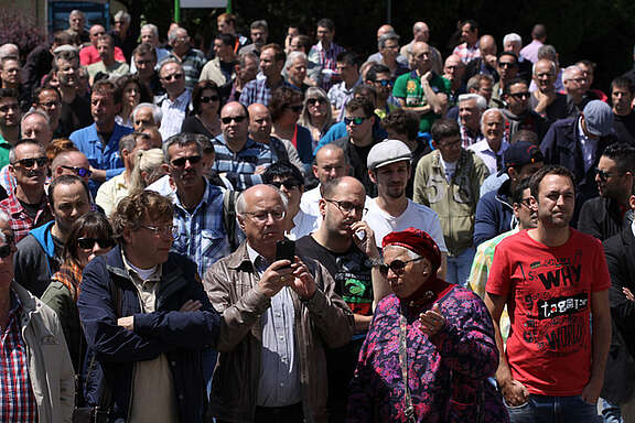 Manifestation à Monthey contre les licenciements chez Syngenta, 18 mai 2015. Photo: Neil Labrador ES