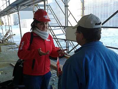 Gewerkschaftssekräterin bei der Arbeit