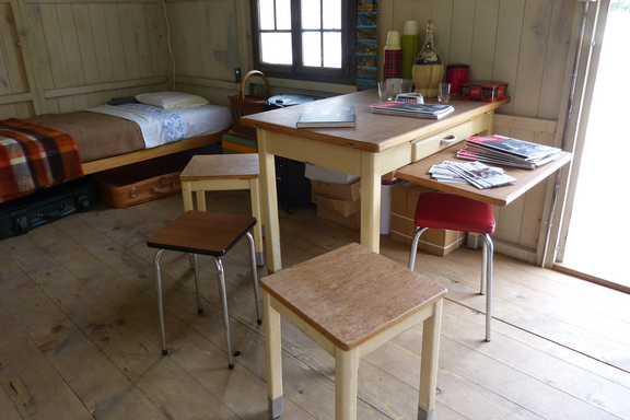 Baracca di stagionali della mostra di 2015