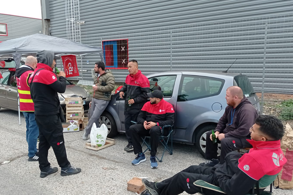 Lavoratori Dpd allo sciopero di Ad Avignone