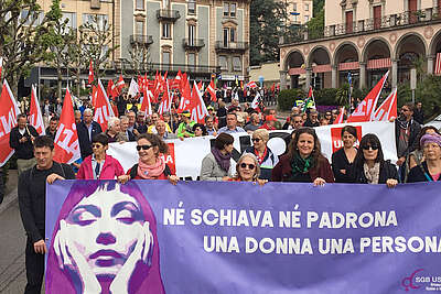 La manifestazione a Locarno