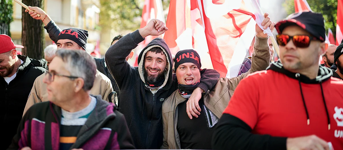 Bauarbeiter bei einem Protest