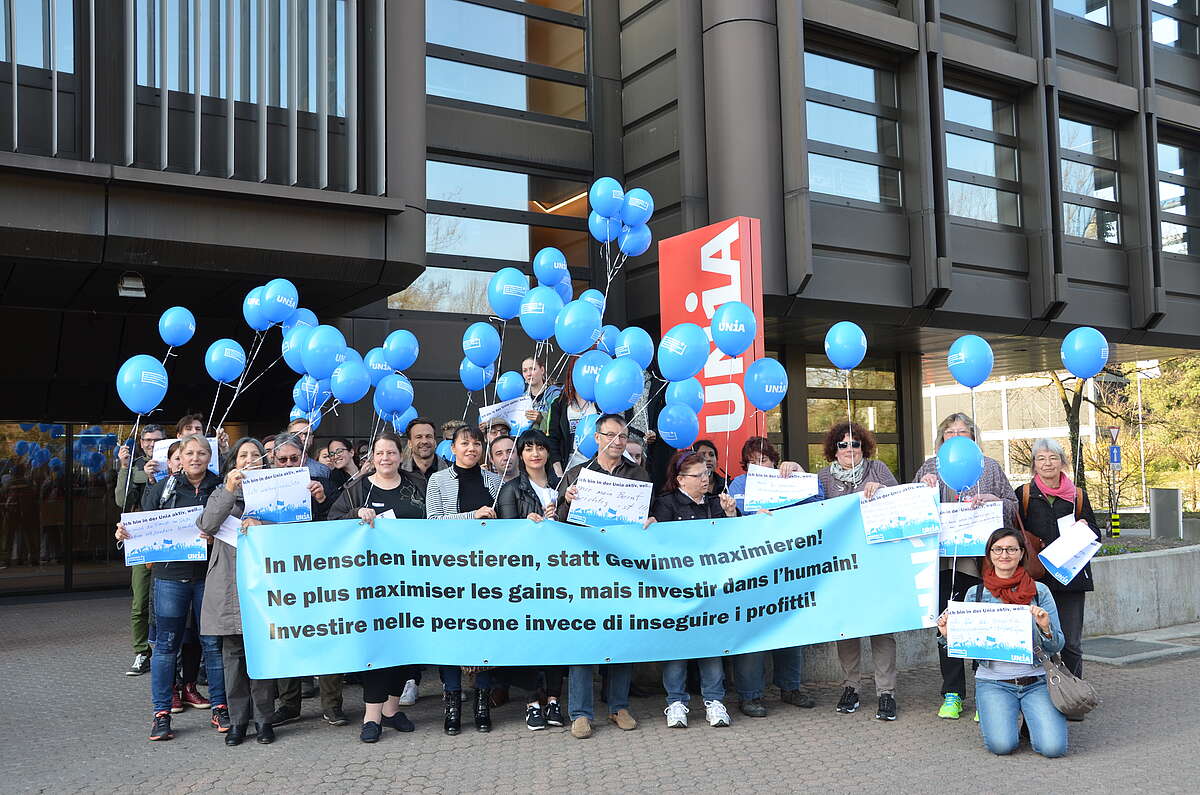 Participant-e-s à la conférence des soins d'Unia