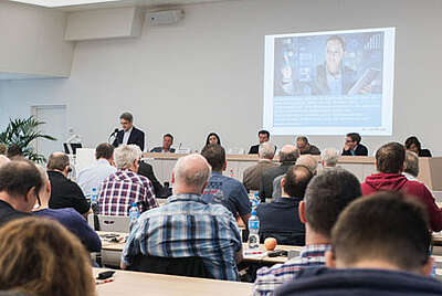 Rund 130 Mitglieder von Personalkommissionen aus allen Branchen des Industrie-Sektors haben an einer Fachtagung der Gewerkschaft Unia zur Digitalisierung teilgenommen.