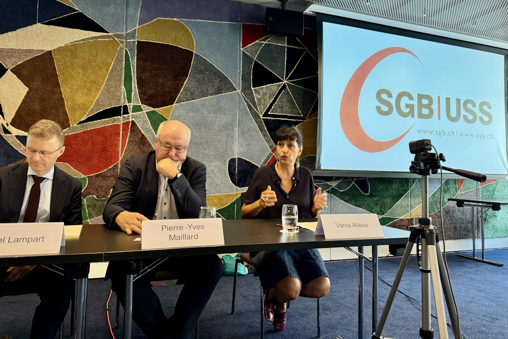 [Translate to Italiano:] Unia-Präsidentin Vania Alleva an der SGB-Lohn-Pressekonferenz